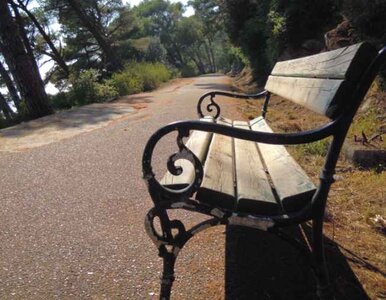 Miniatura: Usiłowali ukryć śmierć matki, więc......