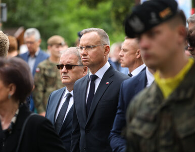 Miniatura: Andrzej Duda na pogrzebie żołnierza...