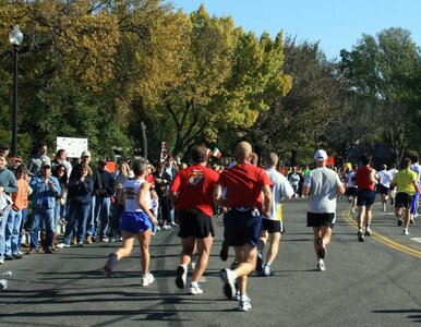 Miniatura: Z zanikiem mięśni zakończył maraton w Chicago