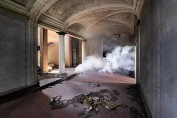 Wnętrze porzuconego budynku 