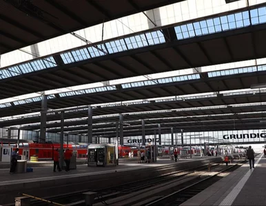 Miniatura: Krwawa bójka Polaków na dworcu w...