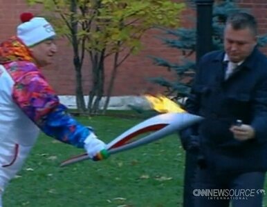 Miniatura: Rosjanie odpalili pochodnię olimpijską......