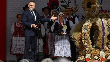 Miniatura: Nawrocki na dożynkach, europoseł żądał...