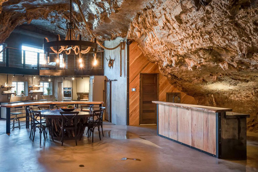 Beckham Creek Cave Lodge 