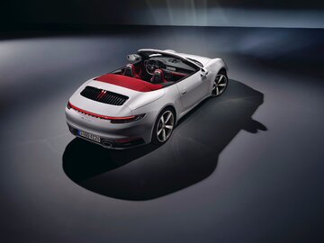 Porsche 911 Carrera Coupe i&nbsp;Porsche 911 Carrera Cabriolet
