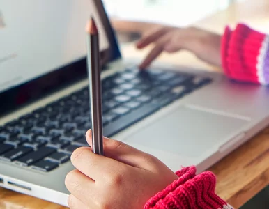 Miniatura: Laptopy dla czwartoklasistów. Poznaliśmy...