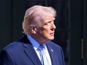 Miniatura: Trump groził, że „zginie cała...