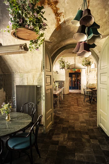 Restauracja Dziurka od klucza w pamiętającym czasy carskie warszawskim Forcie Służew. Zjemy tu po włosku! 