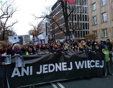 „Ani jednej więcej!”. Protesty w całej Polsce. Demonstracja przed TK po...