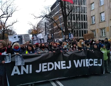 Miniatura: „Ani jednej więcej!”. Protesty w całej...