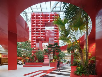 Atrium centrum handlowego w Qingdao zaprojektowane przez CLOU architects na wzór miasta przyszłości v2com, 3565-14, CLOU architects