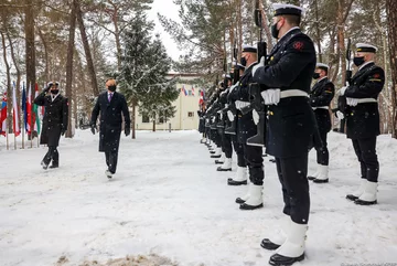 Ceremonia oficjalnego powitania prezydentów państw Grupy Wyszehradzkiej przez prezydenta Andrzeja Dudę 