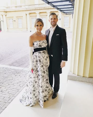 Lara Trump w ciąży z mężem Ericiem 