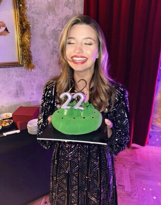 Miniatura: Julia Wieniawa skończyła 22 lata! Tak...