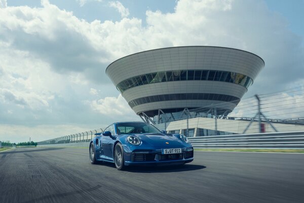 Miniatura: Porsche 911 Turbo