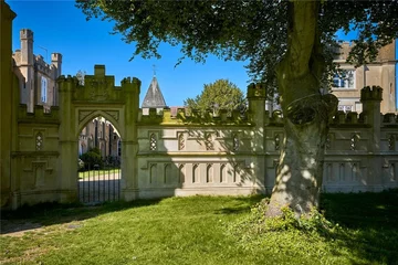 Hadlow Tower 