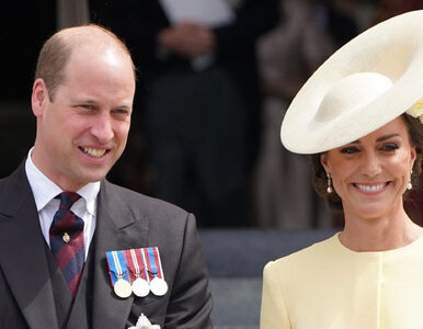 Księżna Kate i książę William z dziećmi na świątecznej kartce. Trudno...