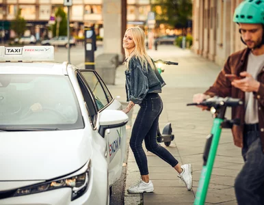 Miniatura: Urna z prochami, babcia albo suknia...