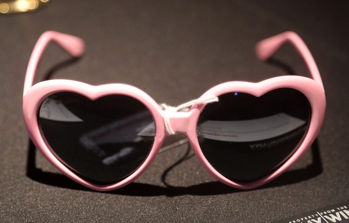 Okulary należące do Amy Winehouse 