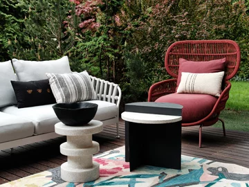 Apartament na Mokotowie zaprojektowany przez Agatę Kasprzyk-Olszewską z Loft Factory łączy codzienną funkcjonalność z francuską elegancją 