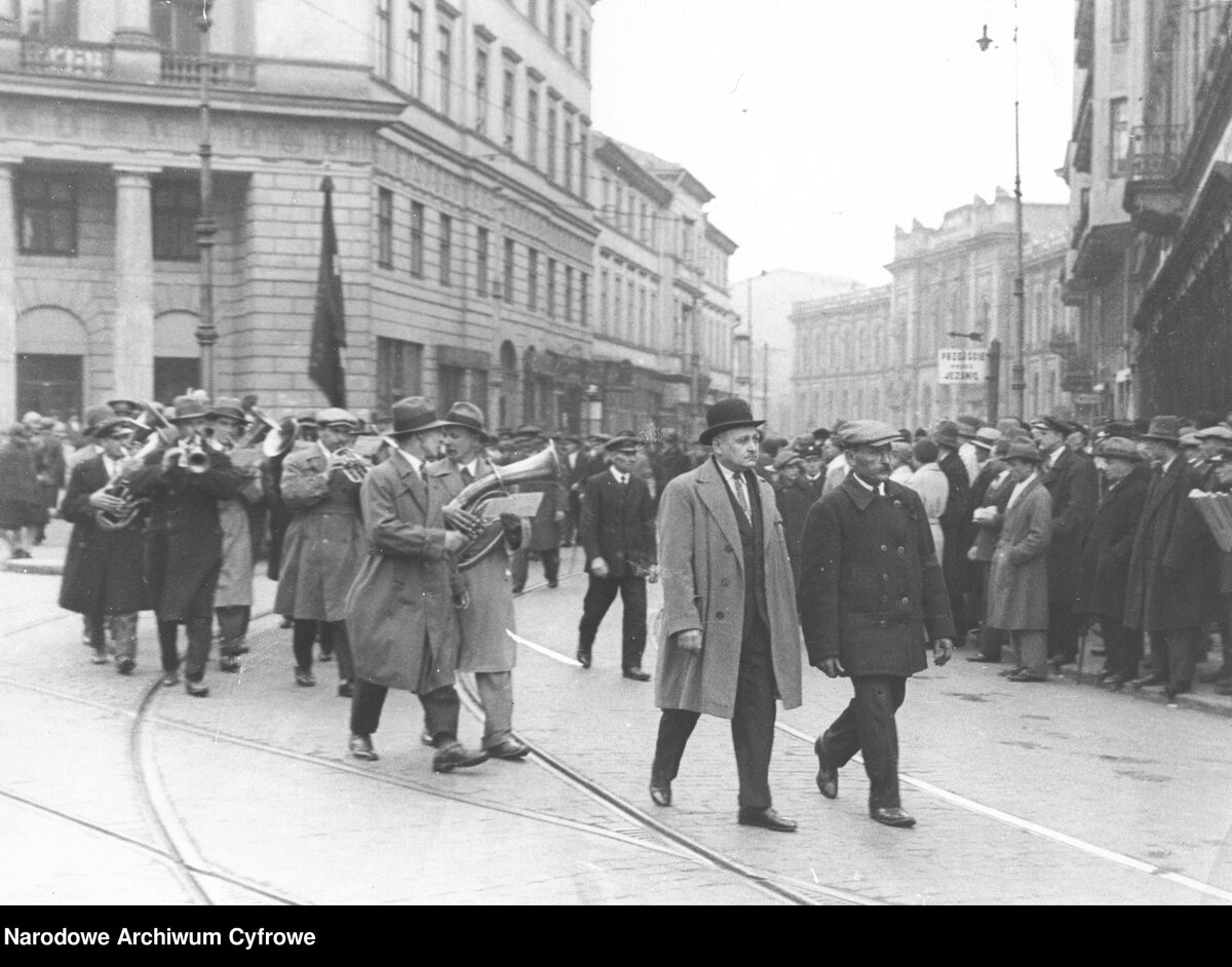 Wiec Polskiej Partii Socjalistycznej w Warszawie podczas obchodów święta 1 Maja (1 V 1931 r.) 