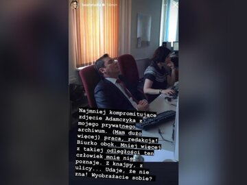 Śpiący Michał Adamczyk na&nbsp;zdjęciu opublikowanym przez Beatę Tadlę