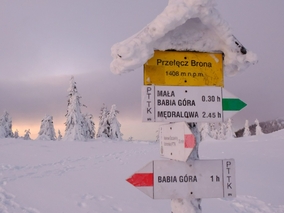 Miniatura: Ekstremalne warunki w górach. Gruba...