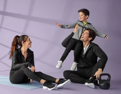 Miniatura: Modne i funkcjonalne ubrania sportowe dla...