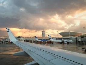 Miniatura: Polskie lotnisko w nowej roli. Przyjęło...