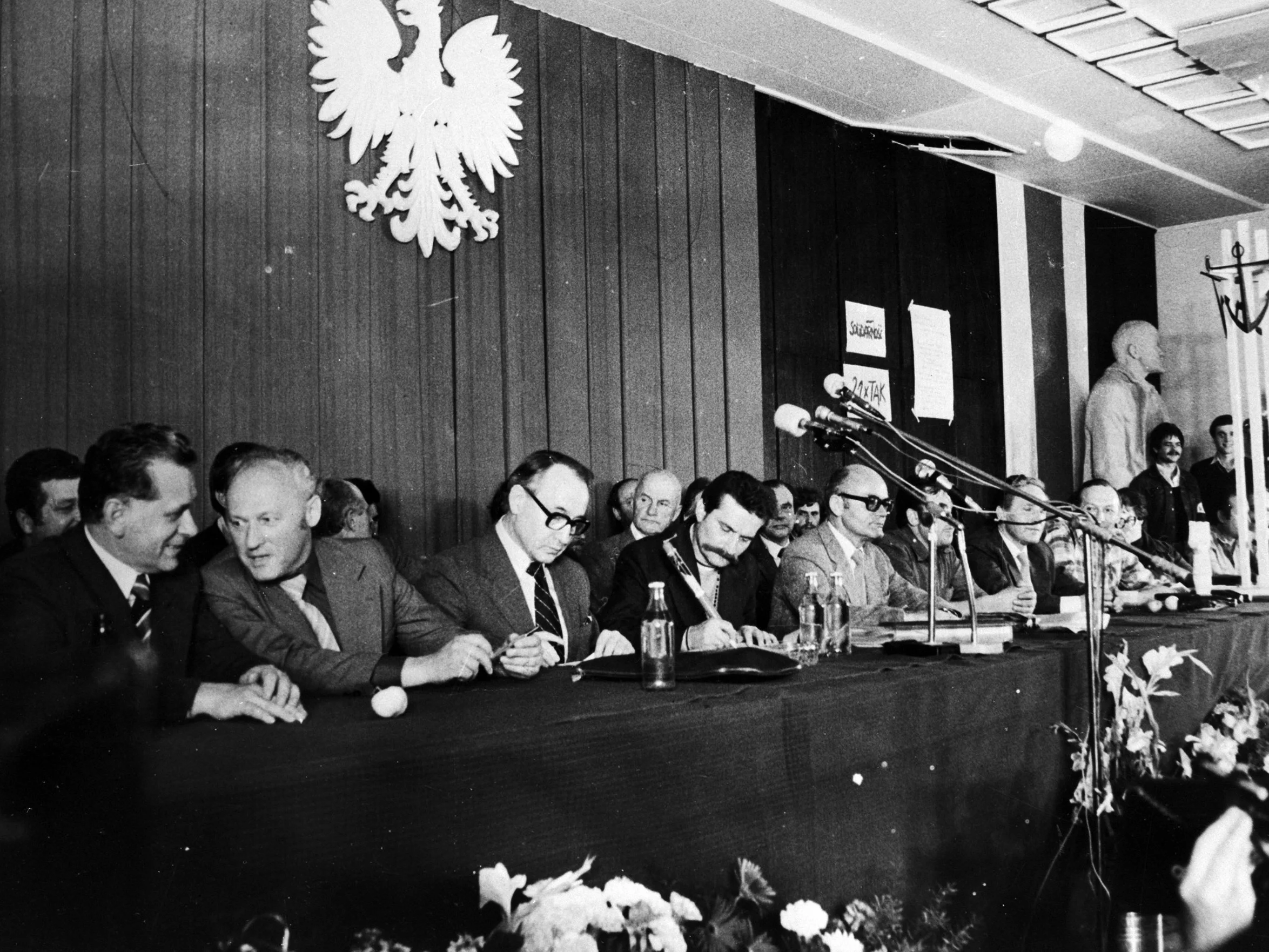 Łatwy quiz z historii Polski. Te daty z czasów PRL warto znać!