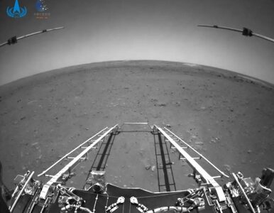 Chiński łazik już jeździ po powierzchni Marsa. Dołączył do Perseverance...