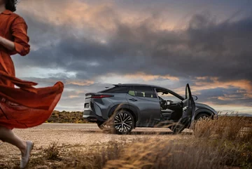 Lexus RZ 450e 