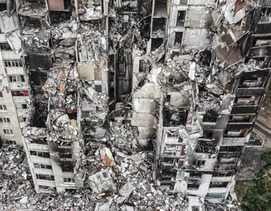 Miniatura: Rosjanie nękają Ukrainę bombami...