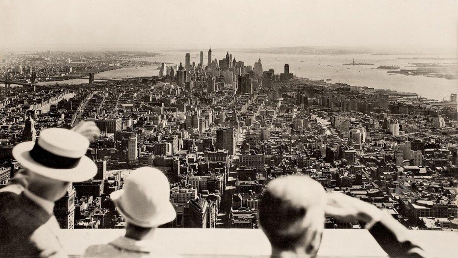 Dzień otwarty po zakończeniu budowy Empire State Building w Nowym Jorku, 1931 r.