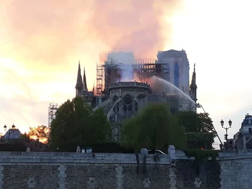 Pożar katedry Notre Dame 