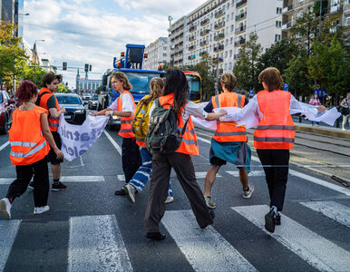 Miniatura: Kontrowersyjna decyzja TVP3 Warszawa. Nie...