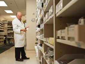 Miniatura: Pilny komunikat GIF. Popularny lek...