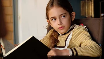 Julia Butters w filmie „Pewnego razu... w Hollywood” 