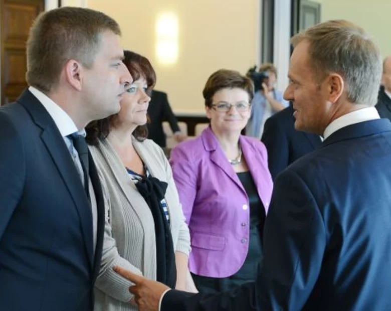 Miniatura: Poseł PiS: PO oplotło kraj siecią interesów