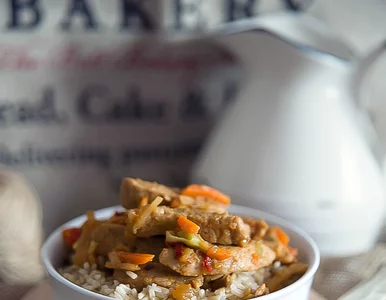 Miniatura: Wieprzowina teriyaki z brązowym ryżem