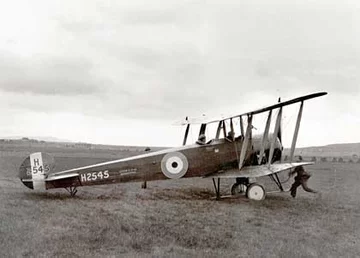 Avro 504, Wielka Brytania (By Magnús Ólafsson (1862 - 1937) [Public domain], via Wikimedia Commons)