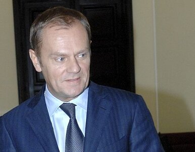 Miniatura: Tusk: potrzebny był fajny ksiądz, powstało...