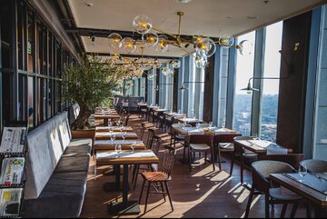 Restauracja na&nbsp;27. piętrze