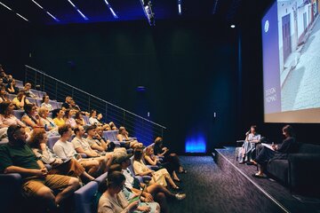 Gdynia Design Days to jedno z najważniejszych wydarzeń poświęconych wzornictwu w Polsce. Tegoroczna edycja prezentuje projekty pokazujące, jak współczesny design odpowiada na wyzwania związane z ekologią, dostępnością i jakością życia 