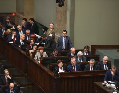 Miniatura: Kryzys parlamentarny. Ponad połowa Polaków...