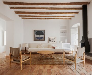 Remont domu rybaka w Hiszpanii, projekt Bea Portabella + Jordi Pagès 