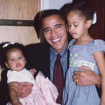 Natasha Obama, Barack Obama i Malia Obama 