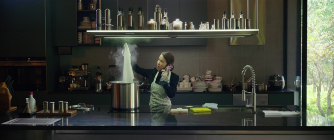Kadr z filmu „Parasite” (org. „Gisaengchung”) (2019)