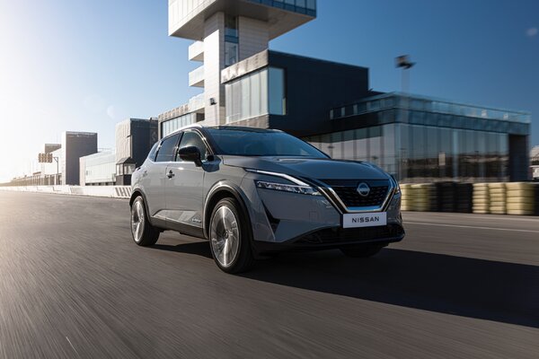 Miniatura: Nissan Qashqai e-Power