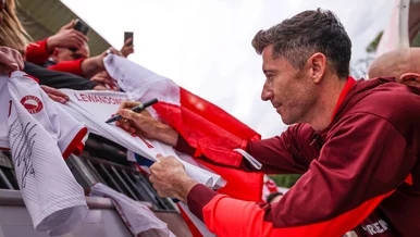 Miniatura: Cena za nową koszulkę reprezentacji Polski...